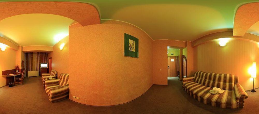 Hotel Helin - Calea Bucuresti Крайова Екстериор снимка