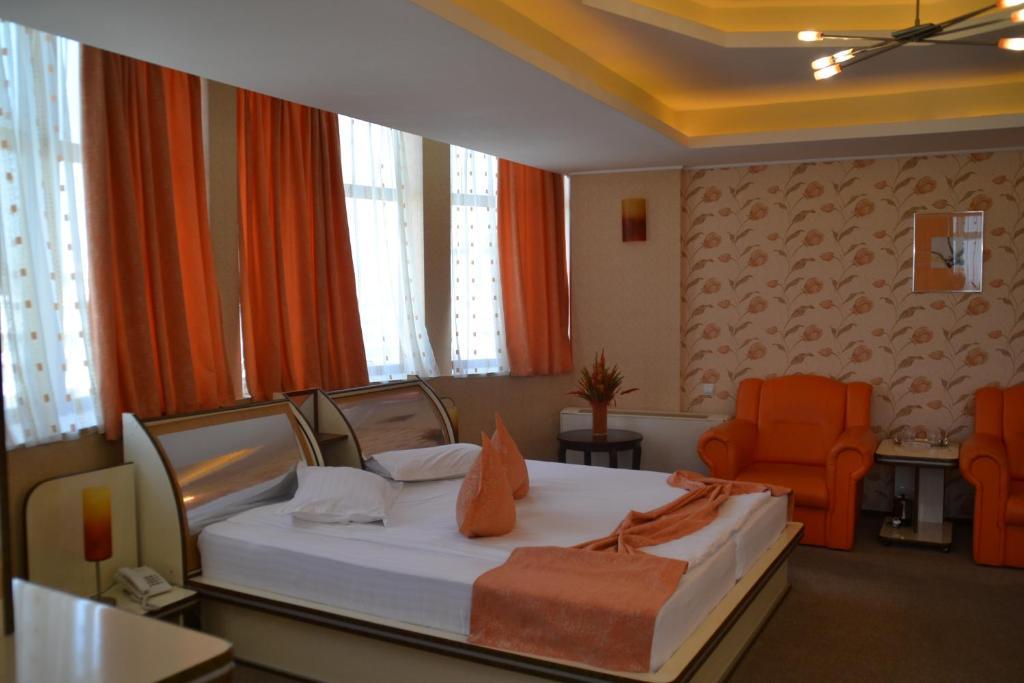 Hotel Helin - Calea Bucuresti Крайова Стая снимка
