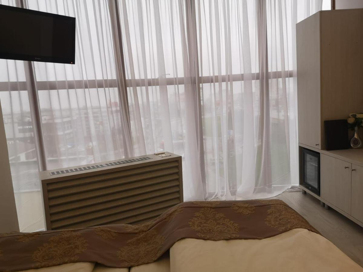 Hotel Helin - Calea Bucuresti Крайова Екстериор снимка
